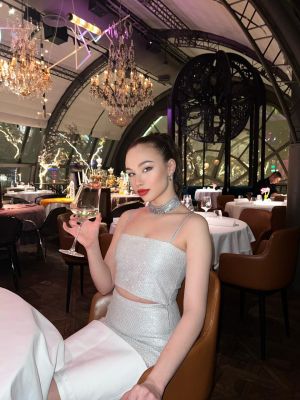 снять шлюху (Sara Bork, от 10000 руб. в час)